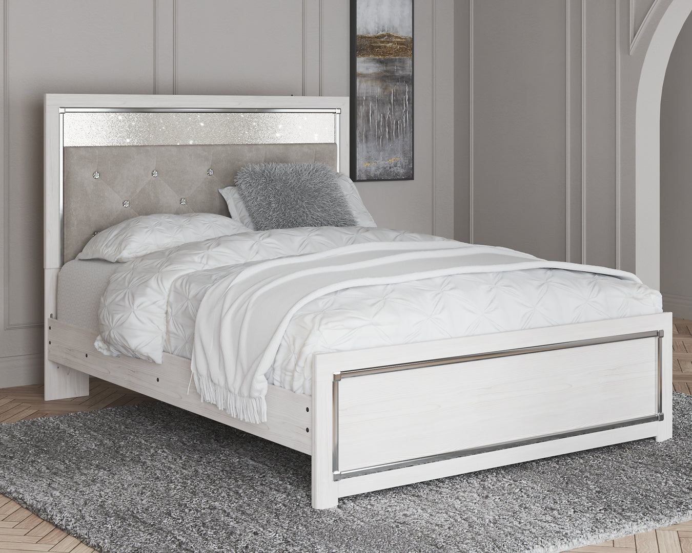 Altyra  Panel Bed